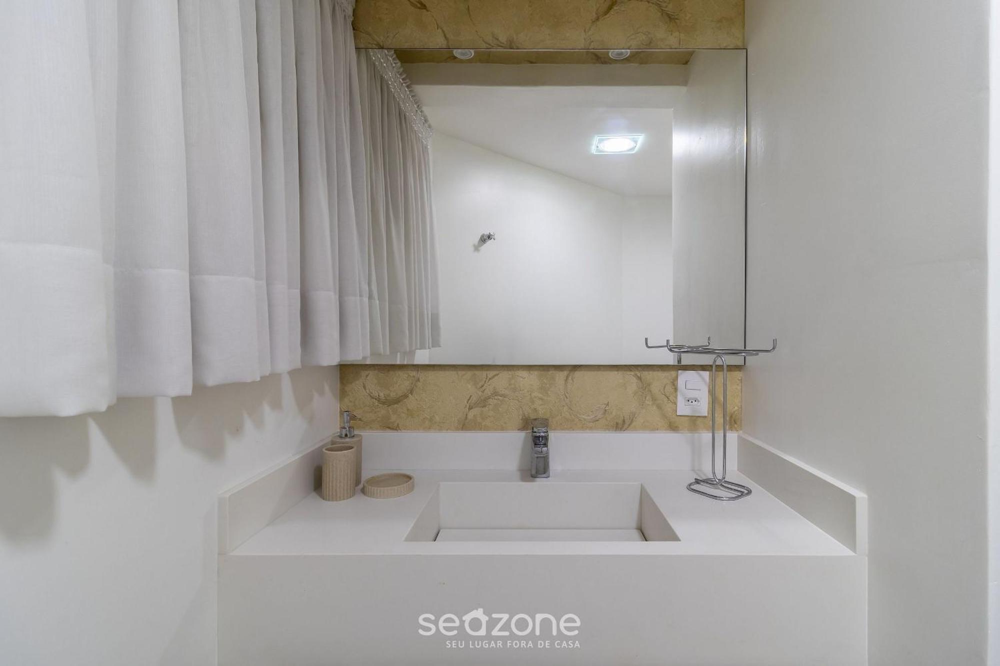 Apartamento Apto C/ 3 A 200m Da Ime1001
